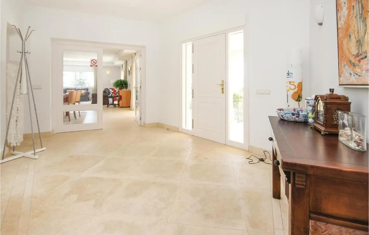 4 Bedroom Awesome Home In Marbella